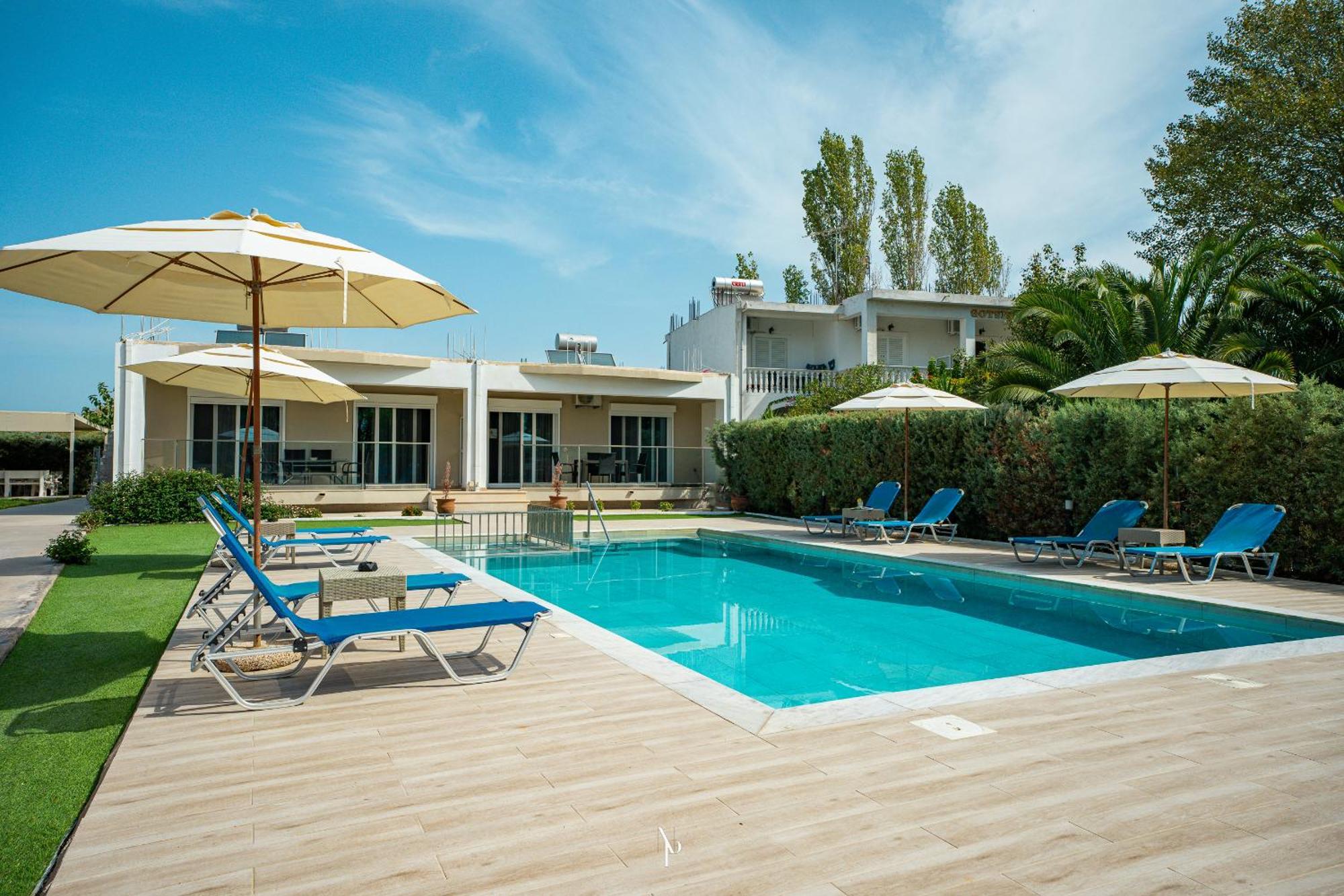Nancy'S Budget Villa With Pool & Jacuzzi By "Elite" 라가나스 외부 사진