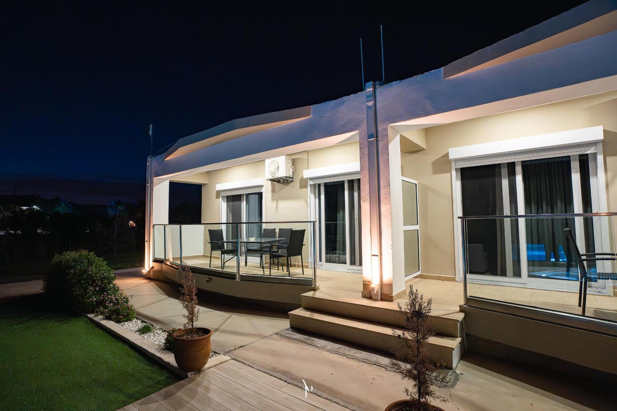 Nancy'S Budget Villa With Pool & Jacuzzi By "Elite" 라가나스 외부 사진